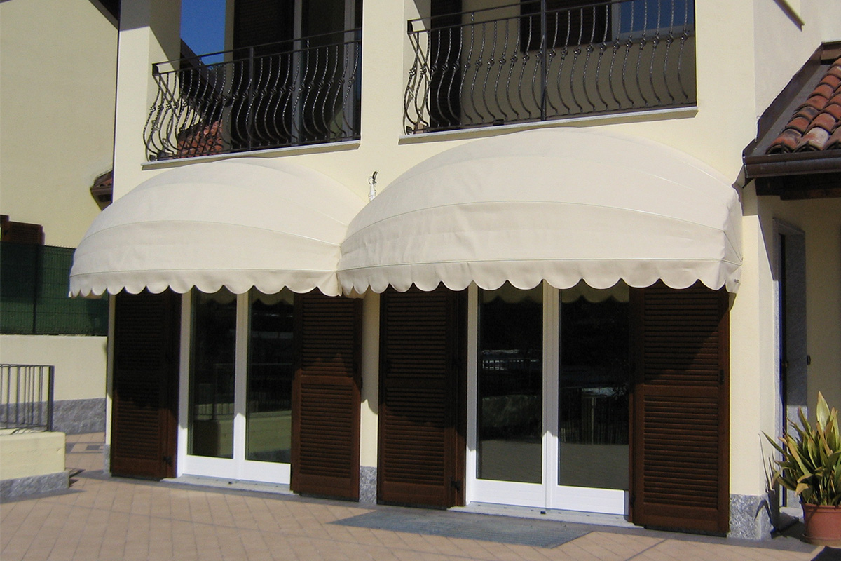 tende-da-sole-a-cappottina-carmagnola